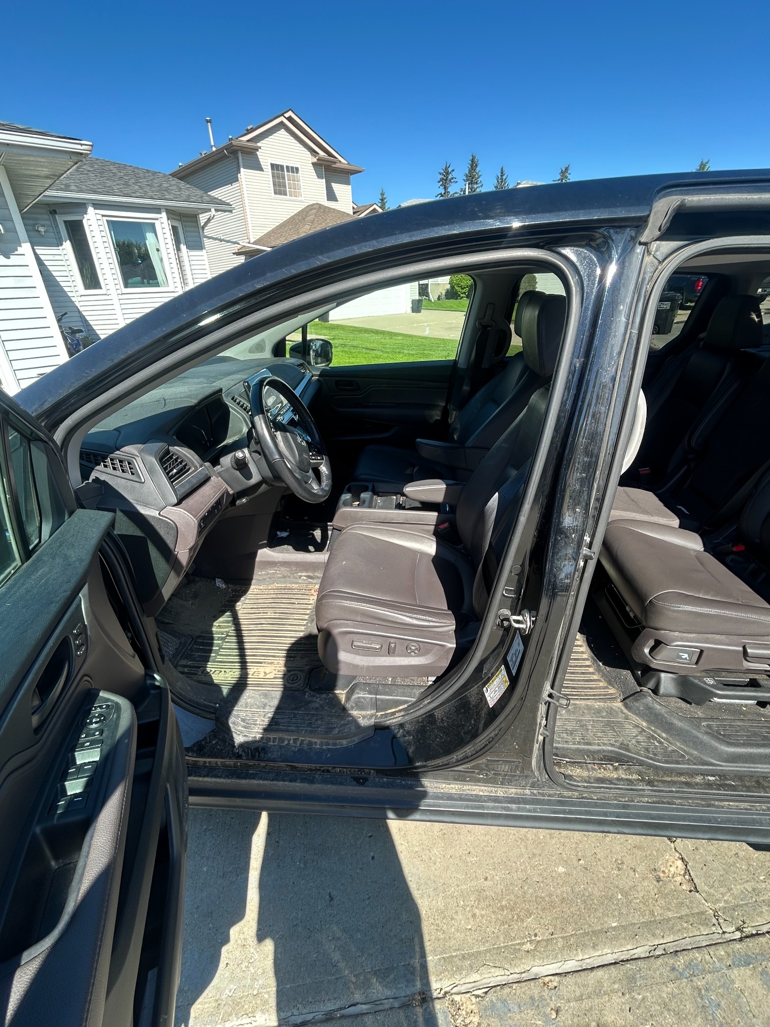 Honda Odyssey driver area before detail